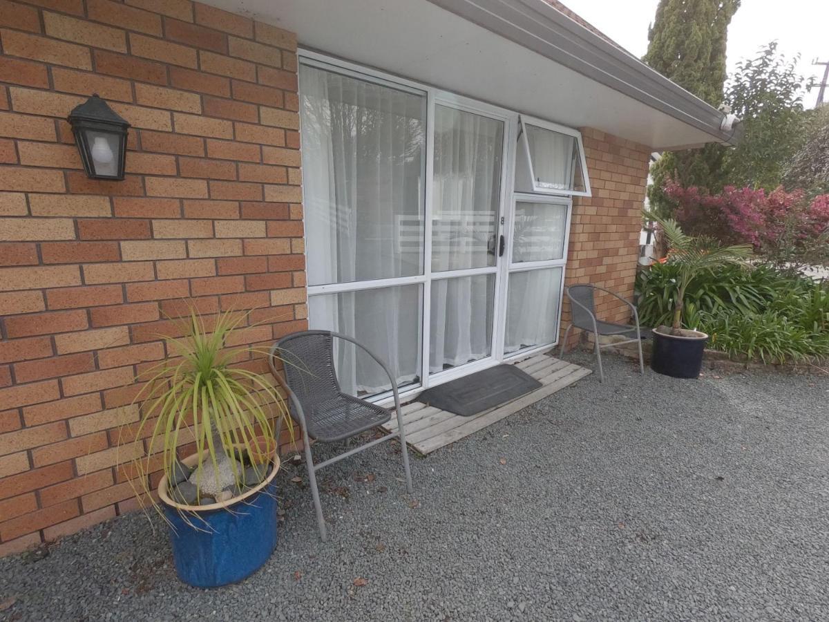 Castle Court Motel Wellsford Kültér fotó
